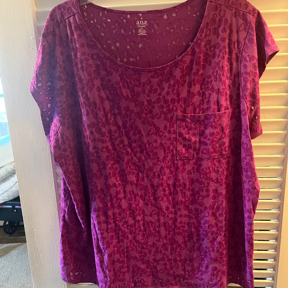 A.N.A fuschia Short Sleeve T-Shirt, size 2x.